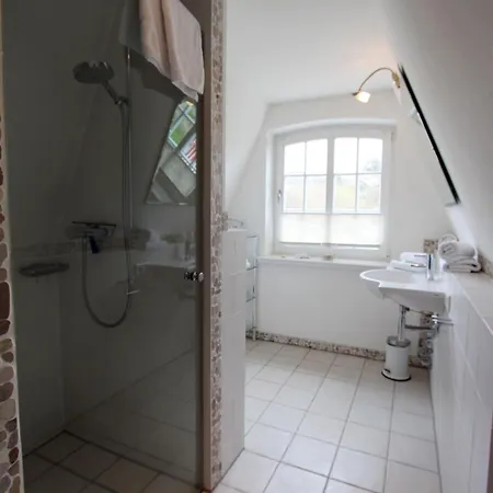 Landhaus Dunental Апартаменты Sylt